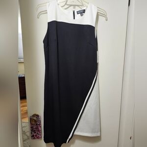 NWT 'Harpar 214' size 14 sleeveless dress